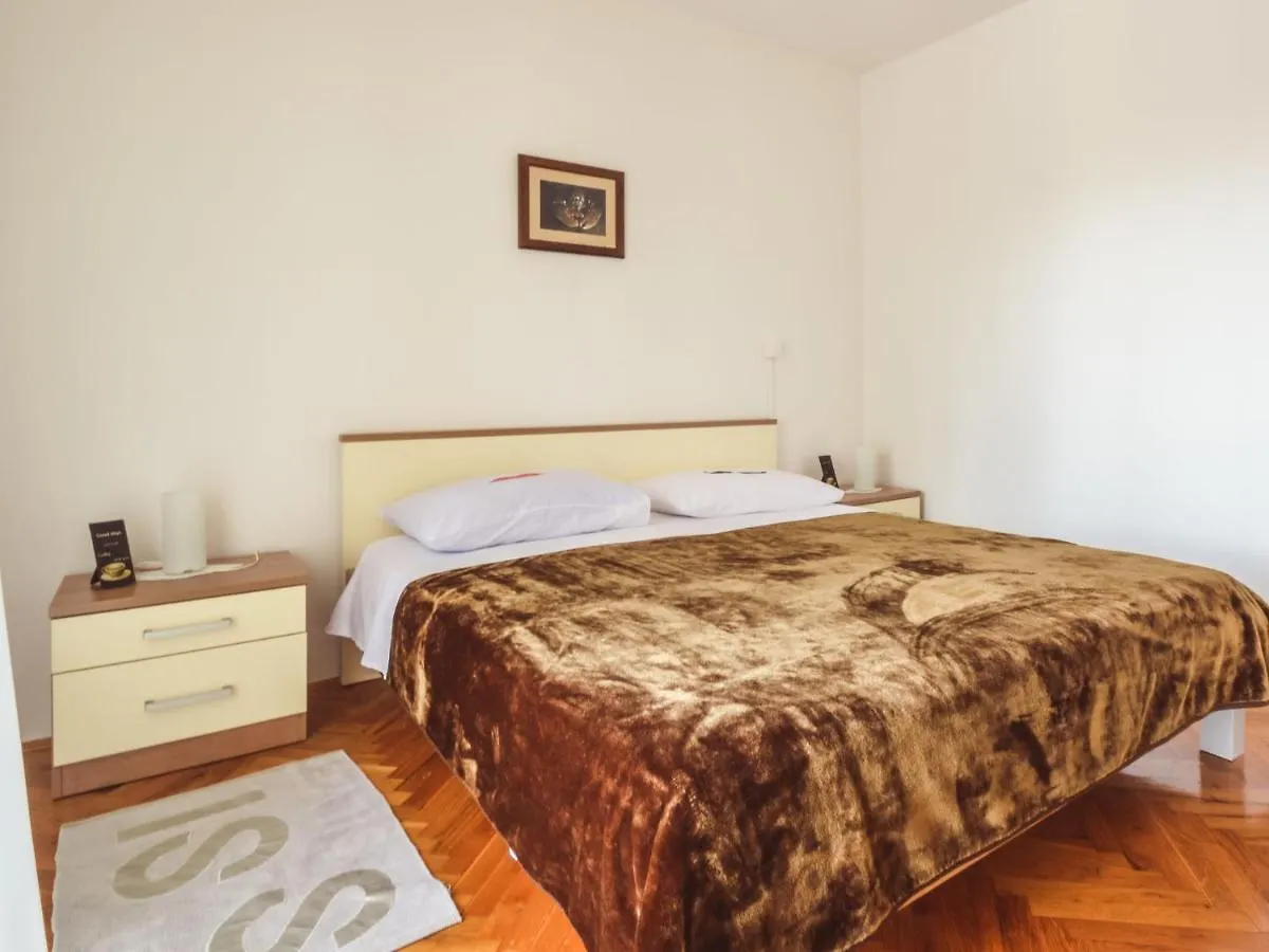 Holiday Home Marija By Interhome Rovanjska